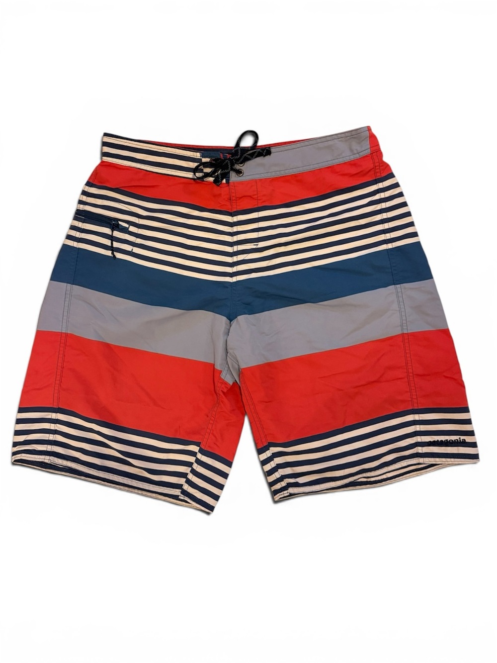 Patagonia Wavefarer Men’s Board Shorts Size 34 Red White Blue Striped Zip Pocket